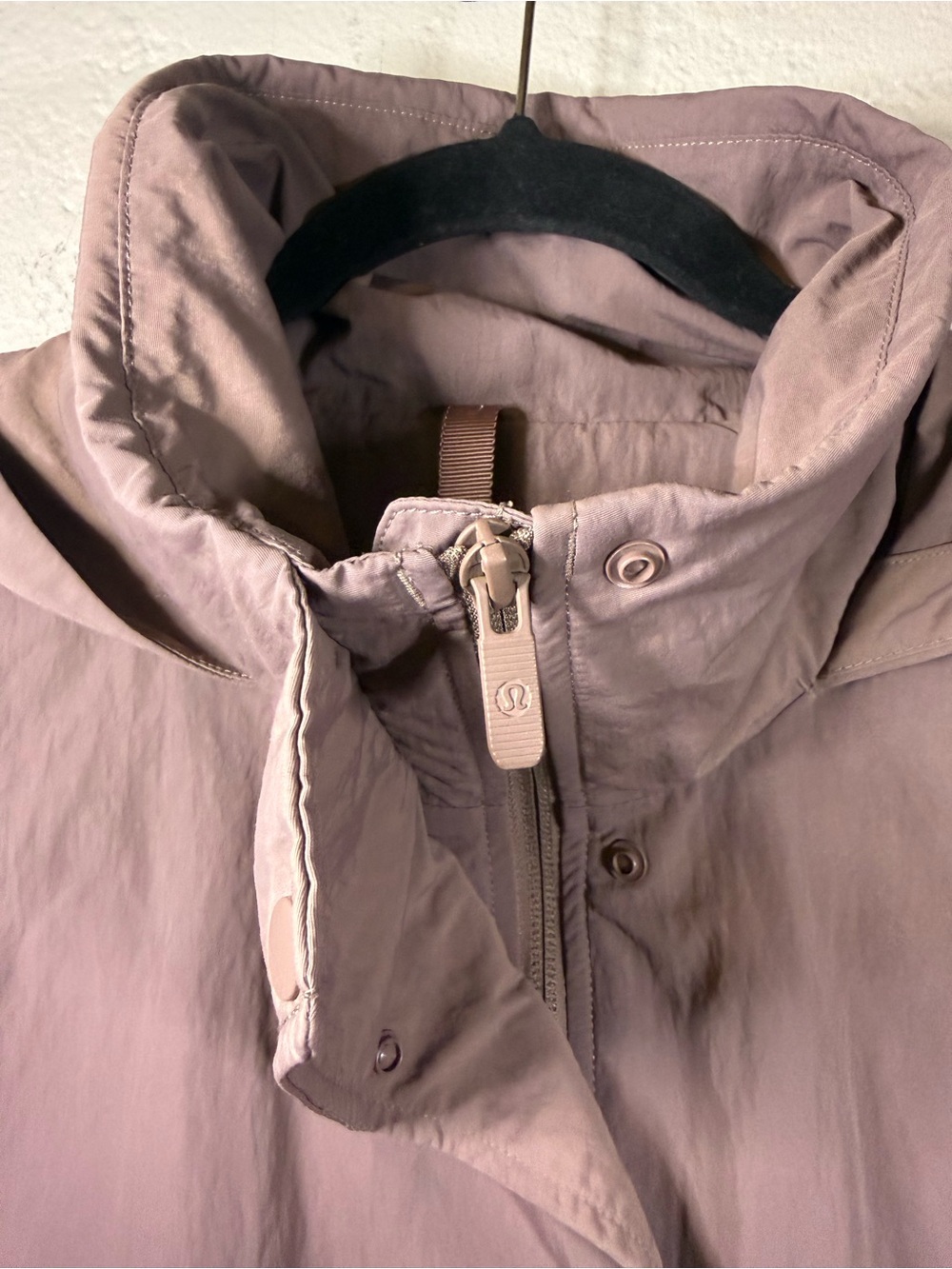 Lululemon Always Effortless Jacket Zip Hooded Mauve - Picture 3 of 11